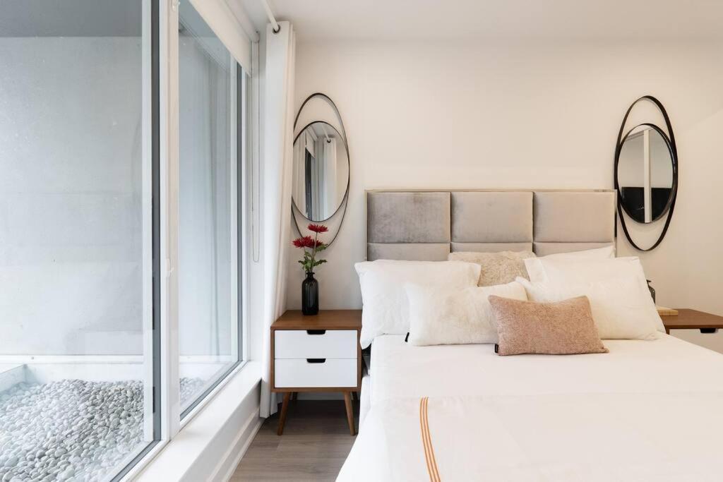 Luxe 2 Bed Suite Downtown Toronto Near Waterfront 외부 사진