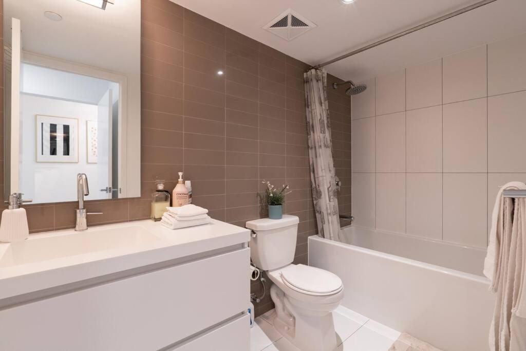 Luxe 2 Bed Suite Downtown Toronto Near Waterfront 외부 사진
