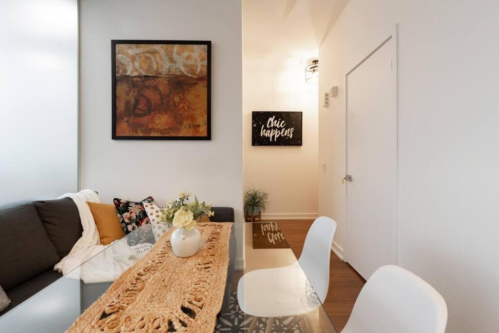 Luxe 2 Bed Suite Downtown Toronto Near Waterfront 외부 사진
