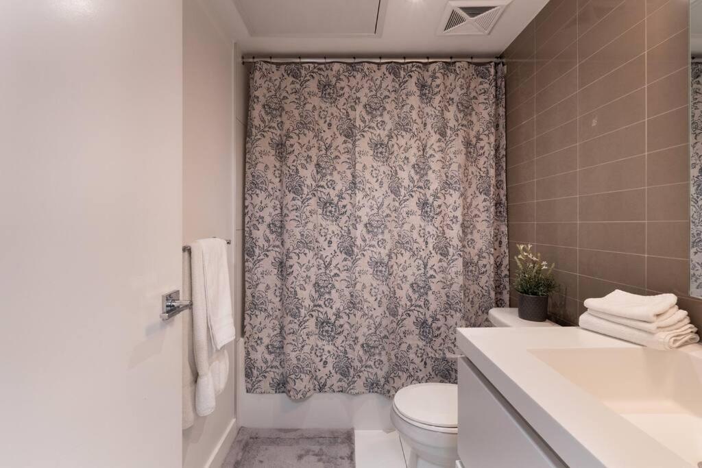 Luxe 2 Bed Suite Downtown Toronto Near Waterfront 외부 사진